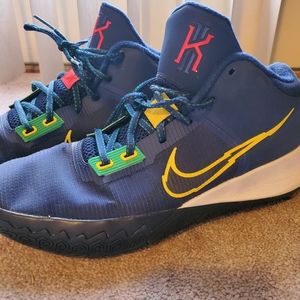 Mens 9.5 Nike Kyrie Flytrap IV